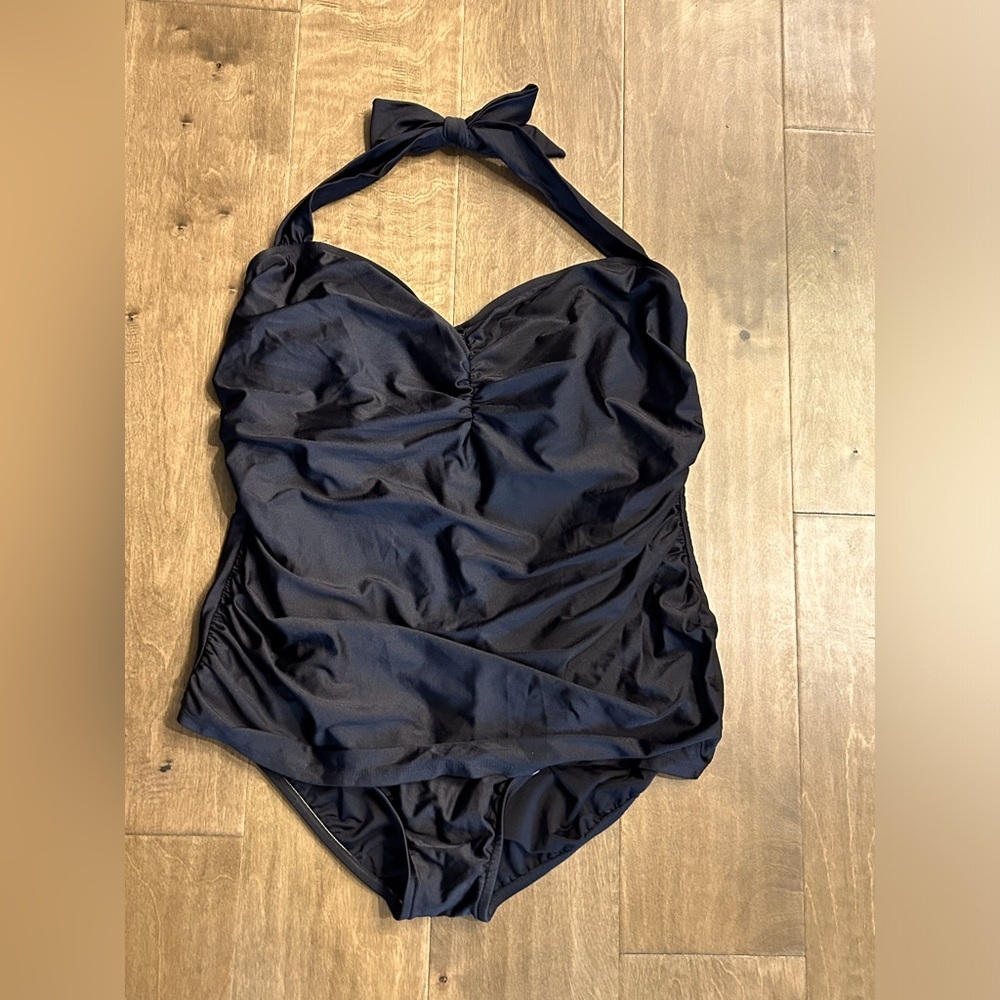 Esther Williams Black Halter One-Piece ruched sides Swimsuit 24 - Picture 2 of 10